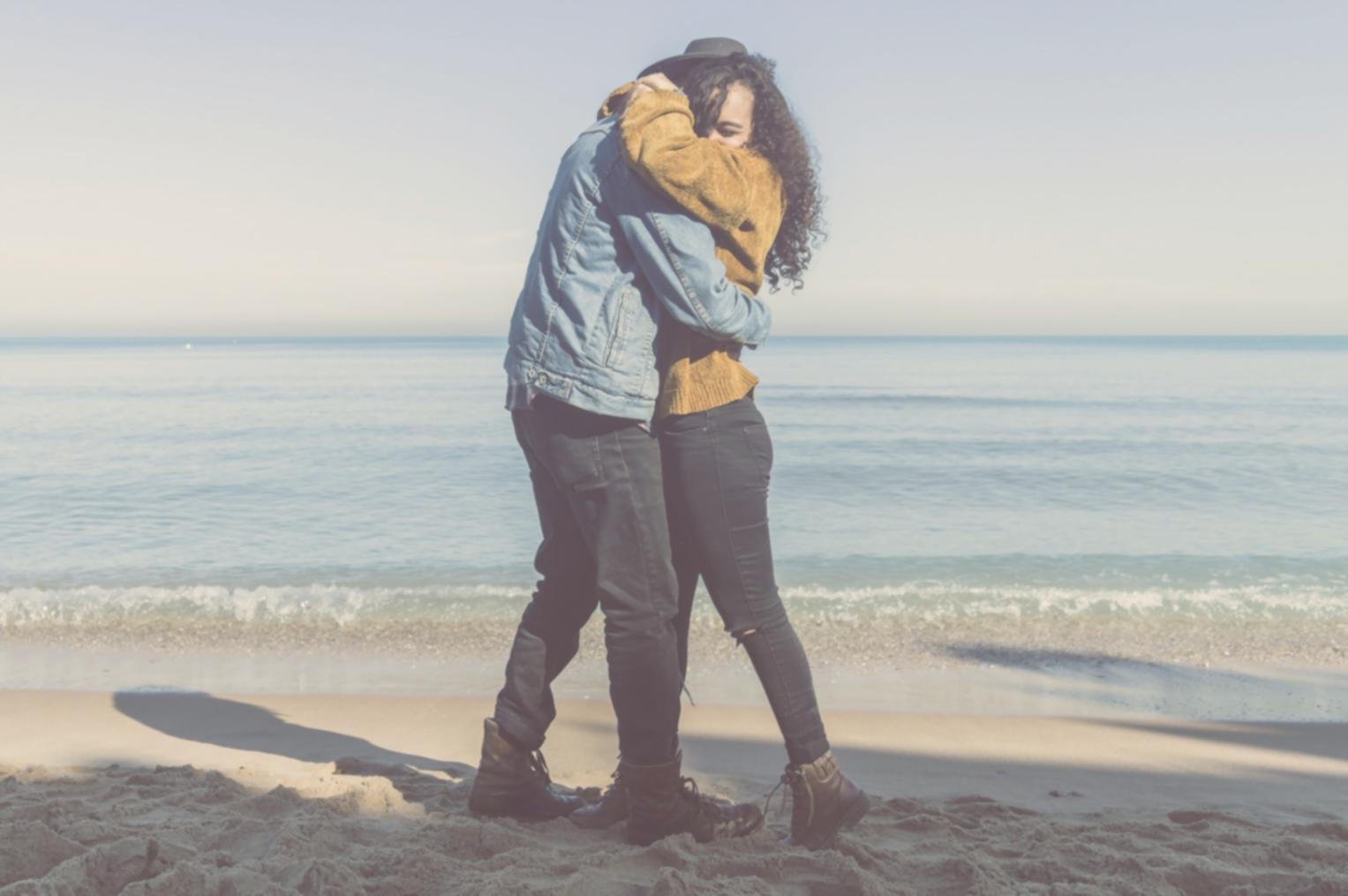 Famiglia che sperimenta nuove routine insieme